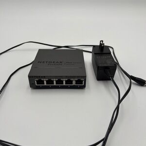 NETGEAR ProSAFE Plus 5-Port Gigabit Smart Managed Ethernet Switch w/